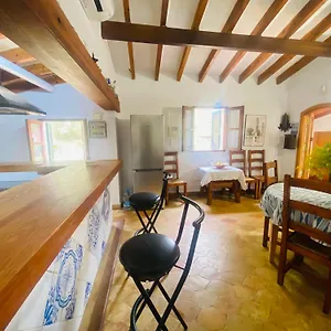 Rural Charm Approx 73000 Meters And Outdoor Adventure Agritourism With Private Mountain Path Approximately 5 Minutes Walking From The Ideal For Relaxation Apartment